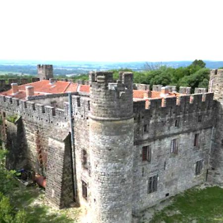 Appartement Spacieux Avec Deux Chambres Au Chateau Valence  Esterno foto