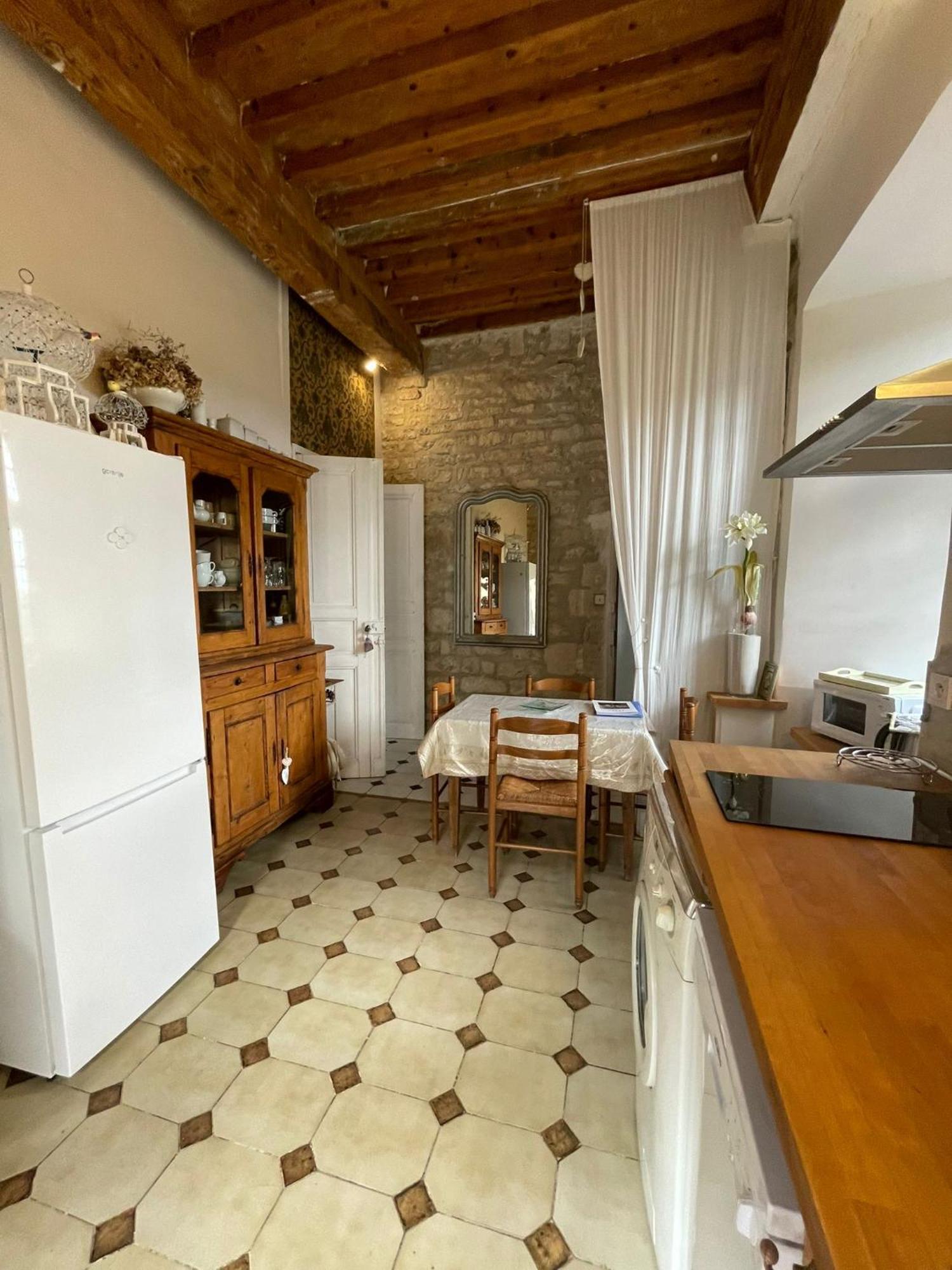 Appartement Spacieux Avec Deux Chambres Au Chateau Valence  Esterno foto