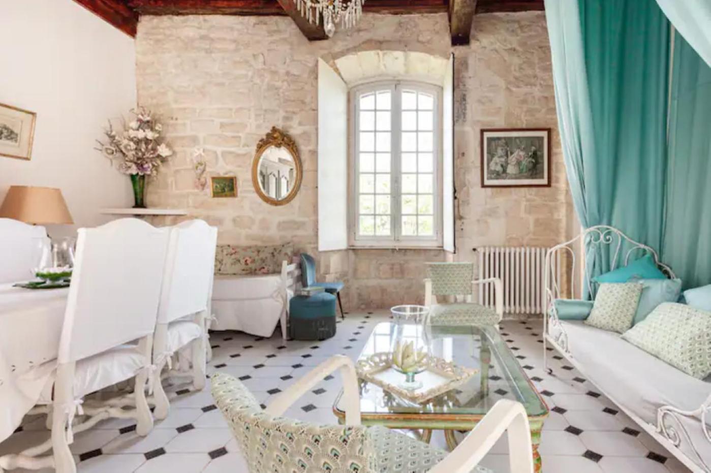 Appartement Spacieux Avec Deux Chambres Au Chateau Valence  Esterno foto